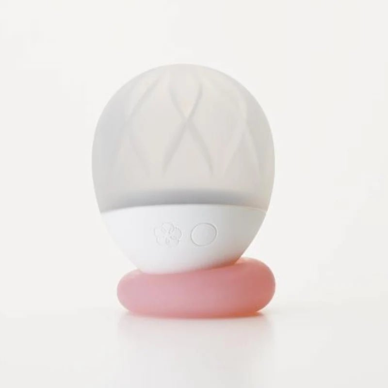 Tenga iroha ukidama灯光浮球女生自慰跳蛋 Tenga 花